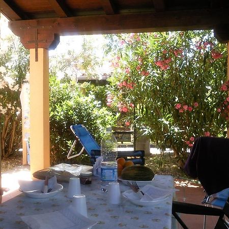 Ferienwohnung Monolocale San Teodoro Zimmer foto